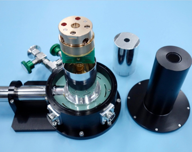 低振動(dòng)無液氦顯微低溫恒溫器測試成功